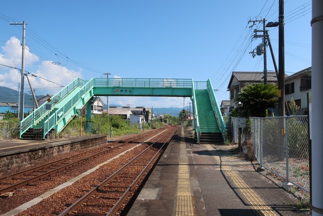 神志山駅
