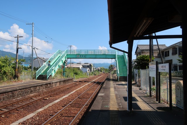 神志山駅