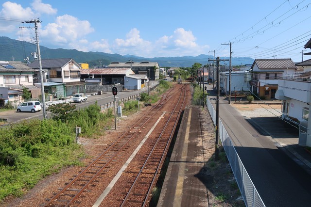 神志山駅