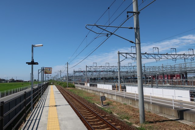 南伊予駅 ホーム