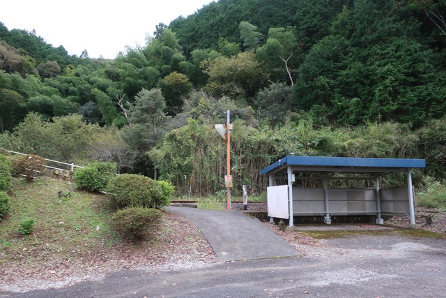 家地川駅 ホーム