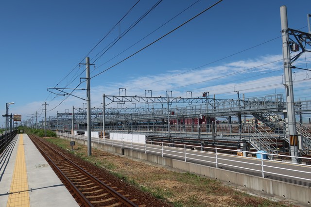 南伊予駅 ホーム