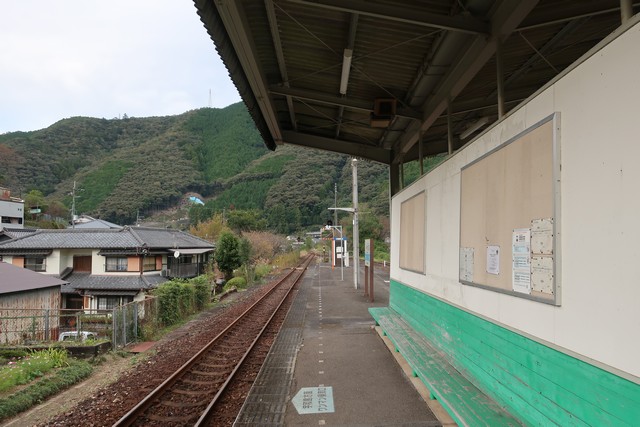 土佐大正駅 ホーム