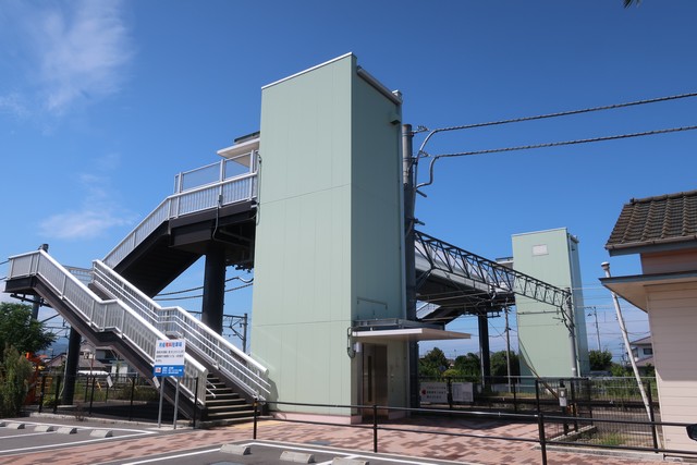 北伊予駅 ホーム