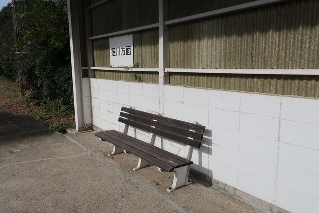 吉野生駅 ホーム