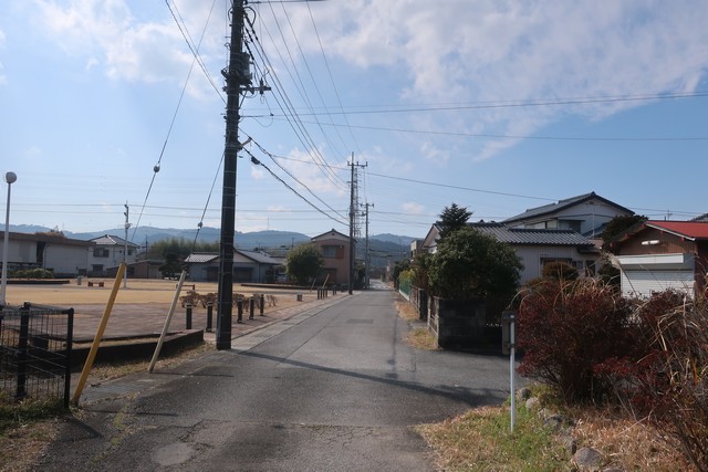 俵田駅 駅前