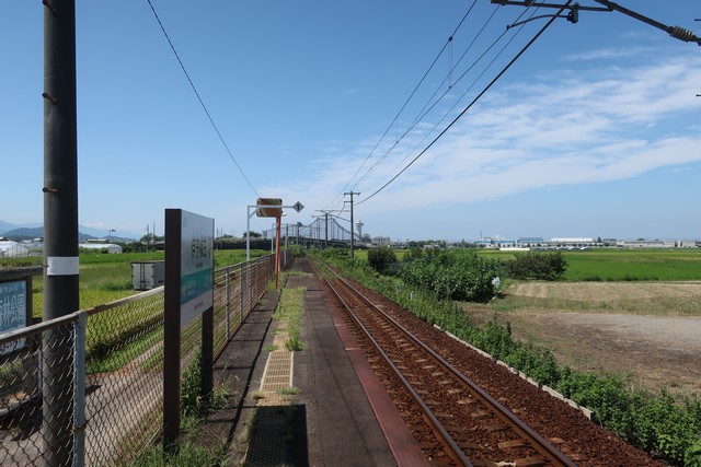 伊予横田駅 ホーム