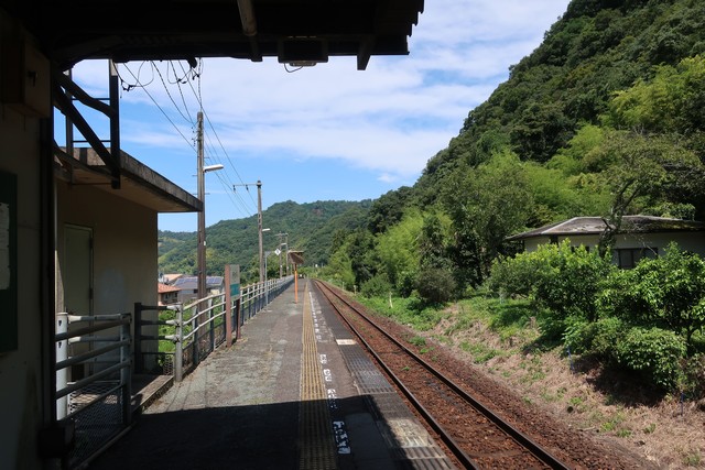 伊予大平駅 ホーム