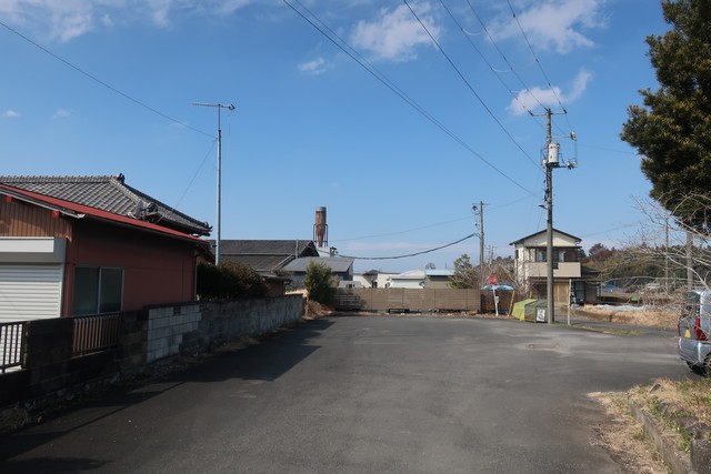 俵田駅 駅前