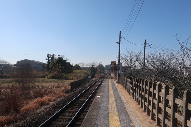 東清川駅 ホーム