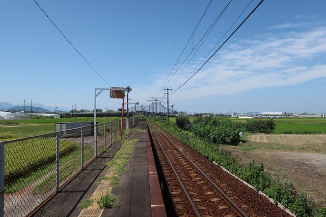 伊予横田駅 ホーム