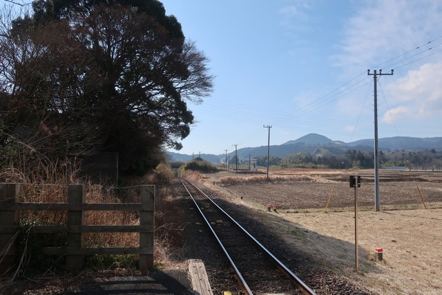 平山駅 ホーム