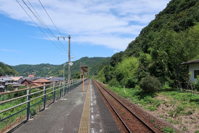 伊予大平駅 ホーム