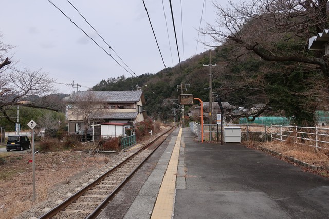 塩之沢駅 ホーム