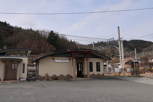 甲斐常葉駅 駅舎