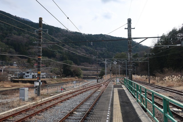 甲斐常葉駅 ホーム