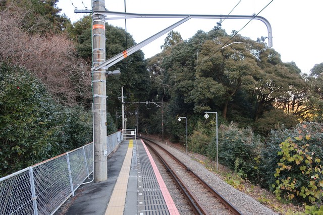 沼久保駅 ホーム