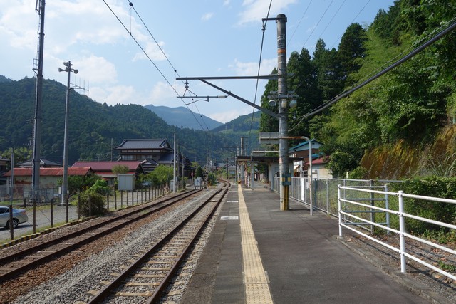 稲子駅 ホーム