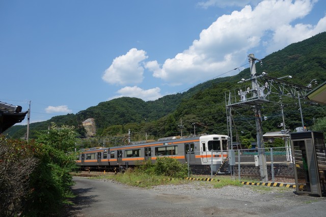 甲斐大島駅 駅前
