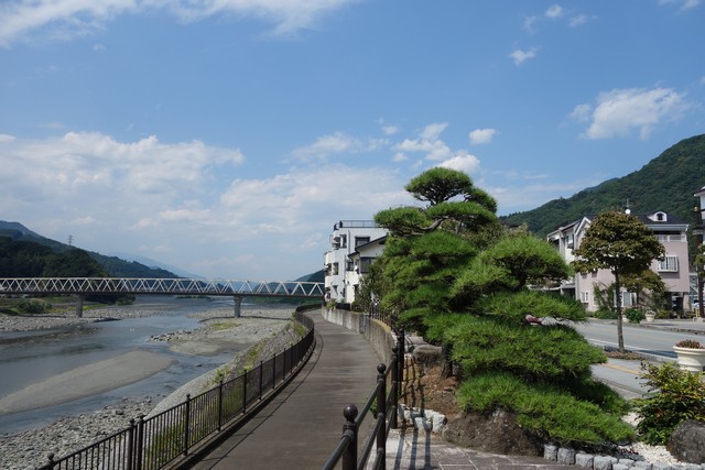 身延駅 駅前