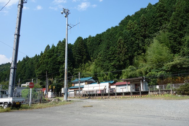稲子駅 駅前