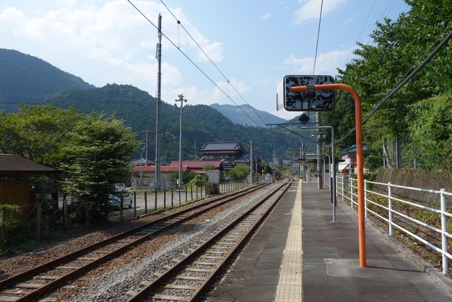 稲子駅 ホーム