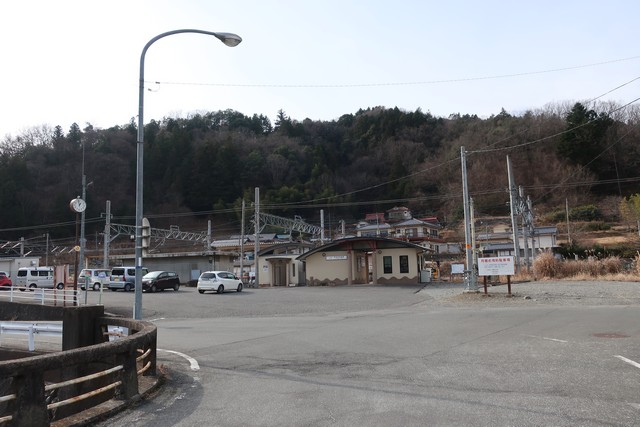 甲斐常葉駅 駅前