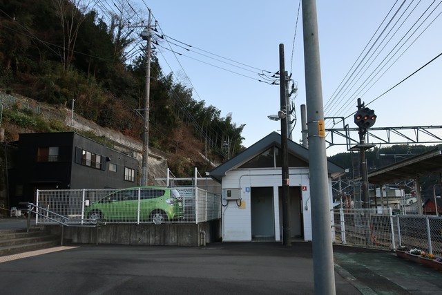 芝川駅 駅前