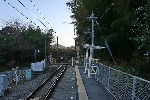 沼久保駅 ホーム