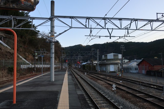 芝川駅 ホーム