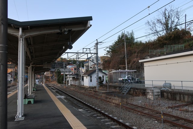 芝川駅 ホーム