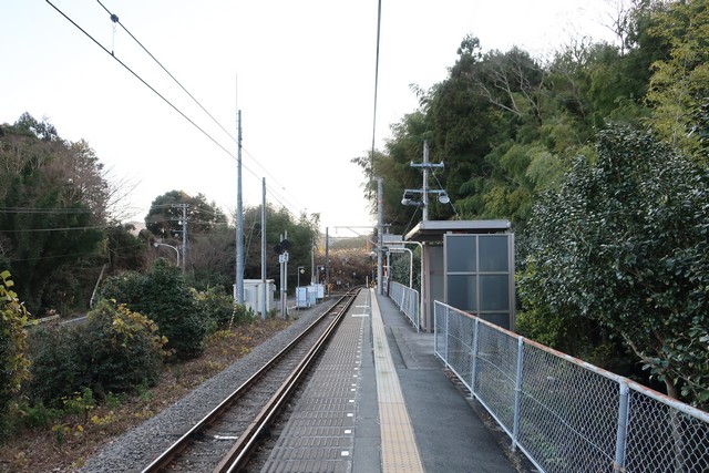 沼久保駅 ホーム