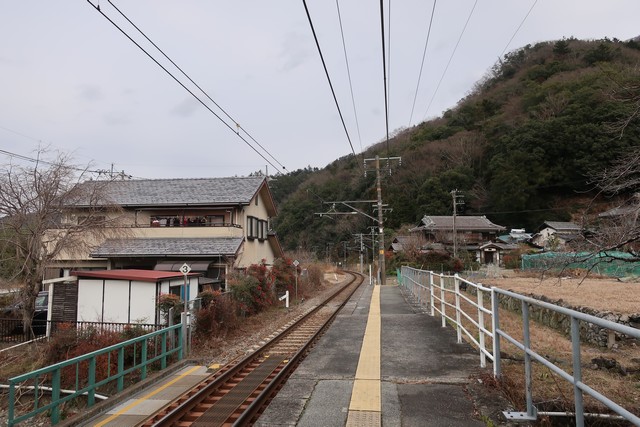 塩之沢駅 ホーム