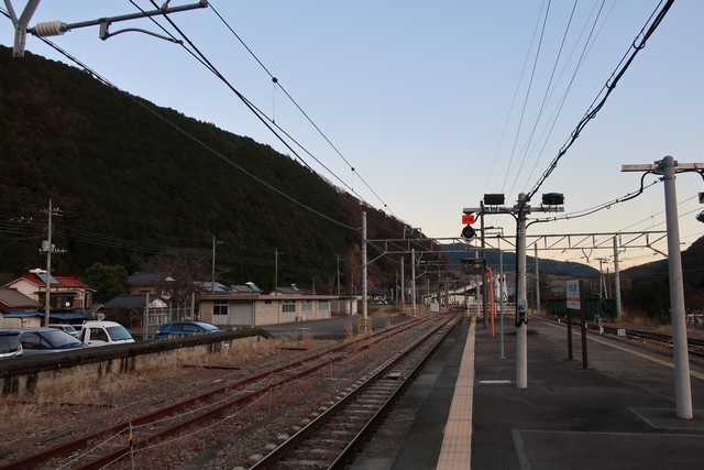 十島駅 ホーム