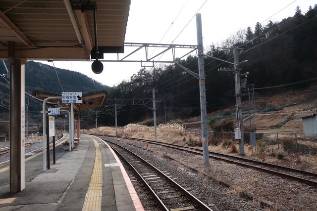 甲斐常葉駅 ホーム