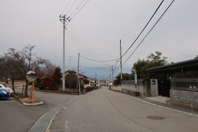 甲斐上野駅 駅前