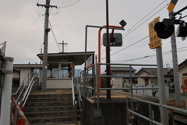 小井川駅 ホーム