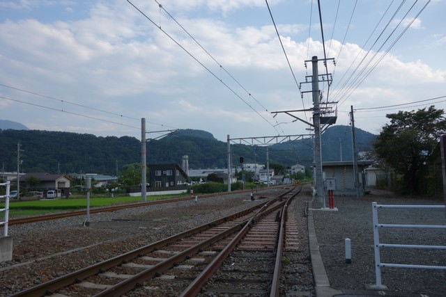 甲斐岩間駅 ホーム