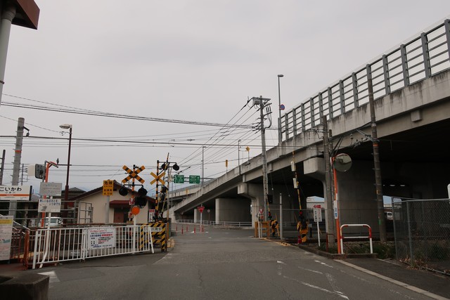 小井川駅 駅前