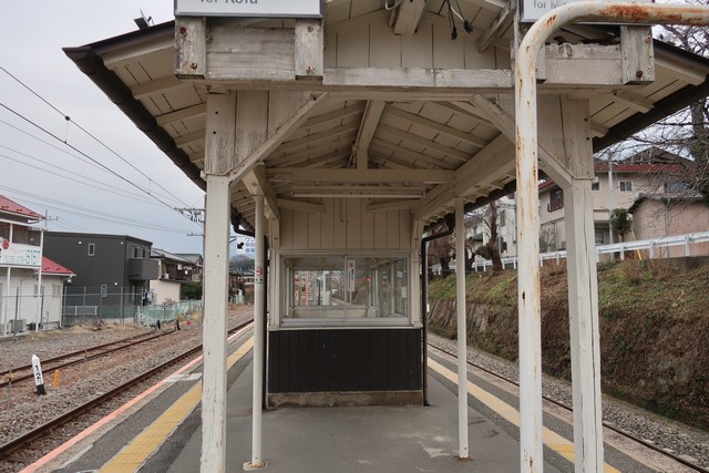 甲斐上野駅 ホーム
