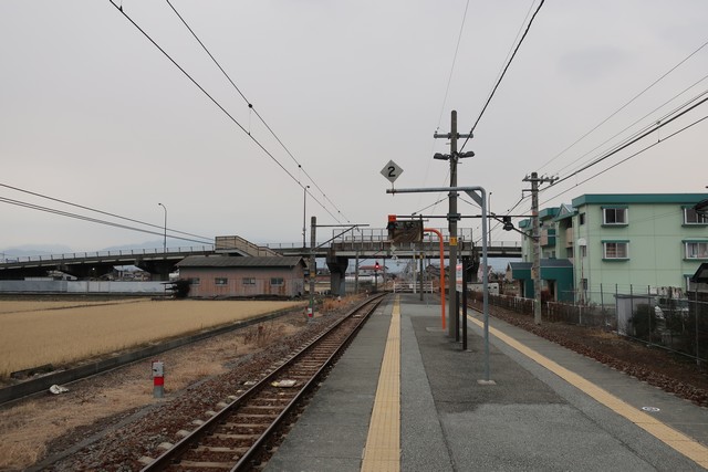 常永駅 ホーム