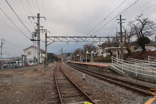 甲斐上野駅 ホーム