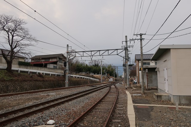 甲斐上野駅 ホーム