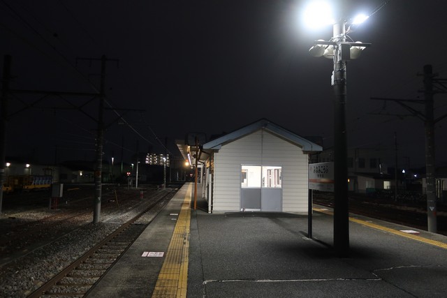 南甲府駅 ホーム