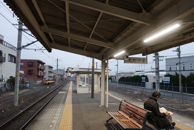 国母駅 ホーム
