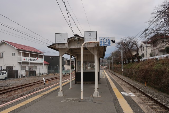 甲斐上野駅 ホーム