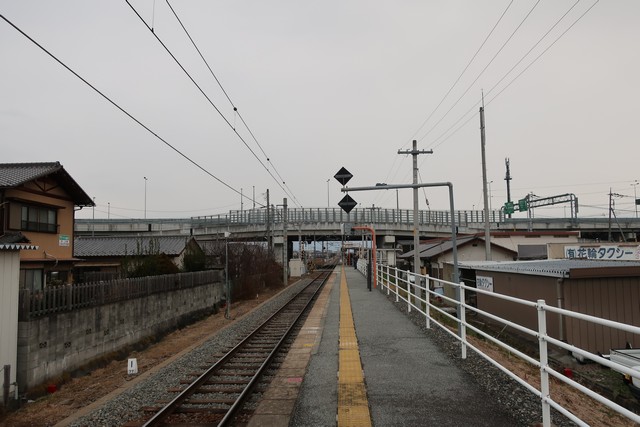 小井川駅 ホーム