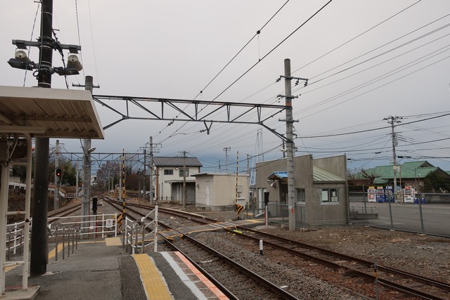 甲斐上野駅 ホーム