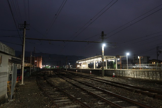 南甲府駅 ホーム