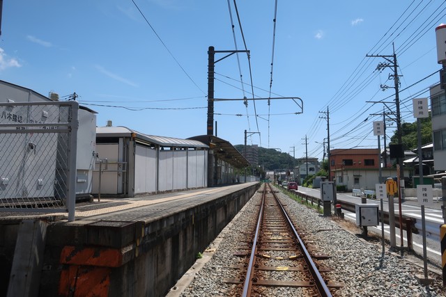 上八木駅 駅前